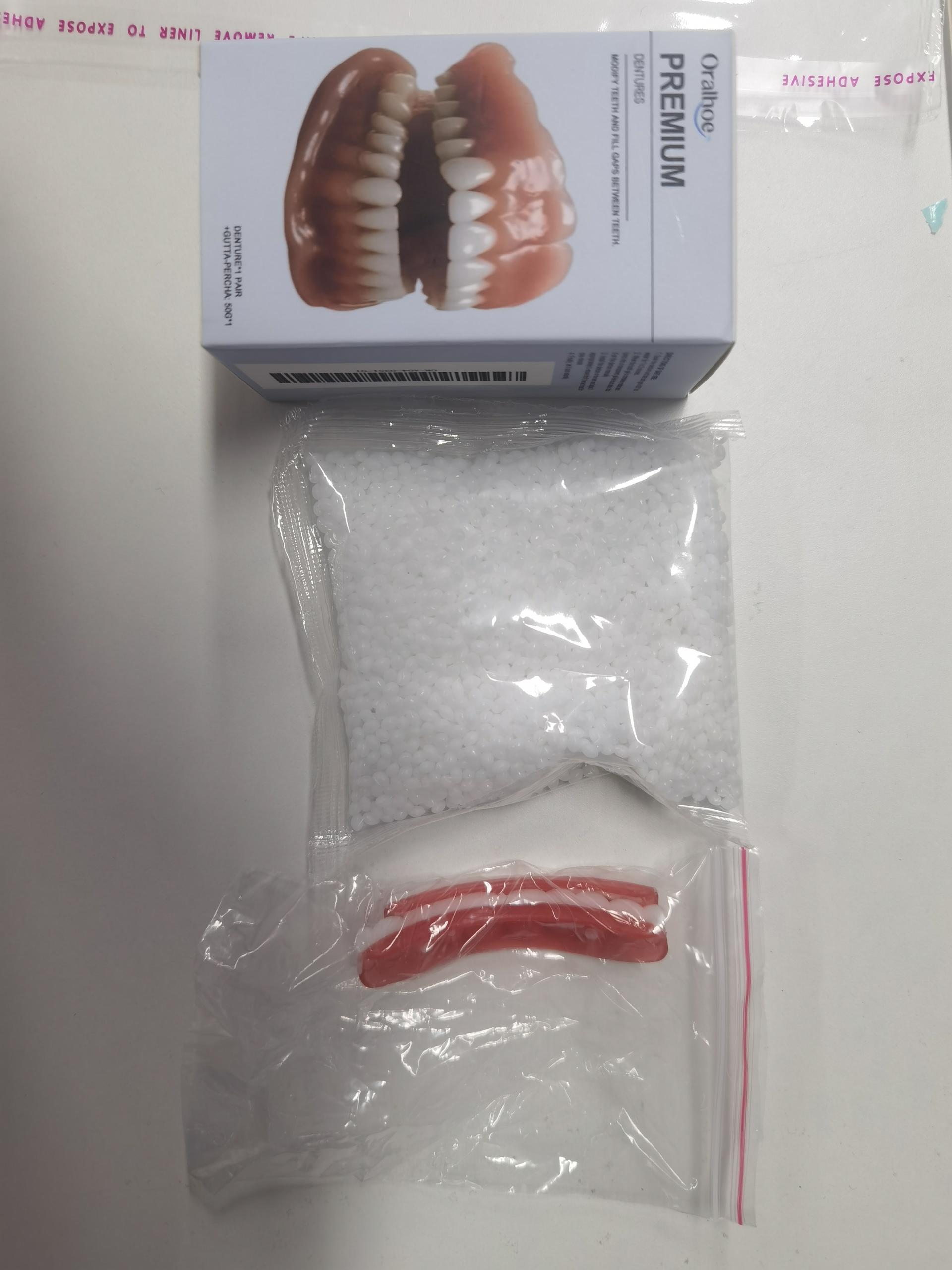 ORALHOE dental prostheses enhance the beauty of your smile. These prostheses allow you to smile freely.