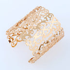 European and American fashion retro geometric pattern hollow bracelet, exaggerated big-name metal bracelet, bracelet