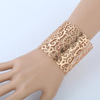 European and American fashion retro geometric pattern hollow bracelet, exaggerated big-name metal bracelet, bracelet