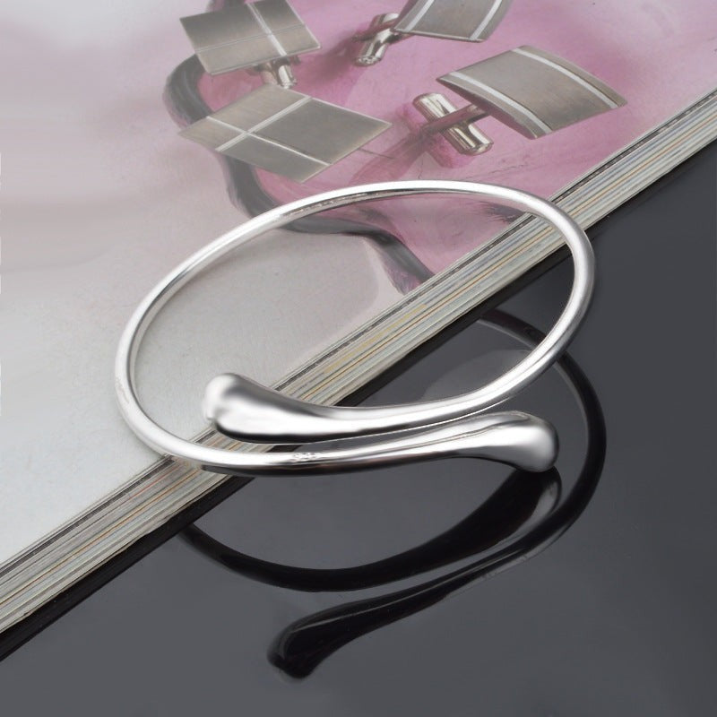 Geometric S925 silver-plated classic water drop bracelet for women, high-end fashion temperament Korean bracelet, simple water drop bracelet