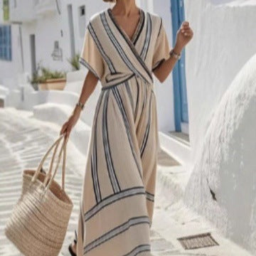 New European and American style summer vacation V-neck women's short-sleeved pleated maxi dress