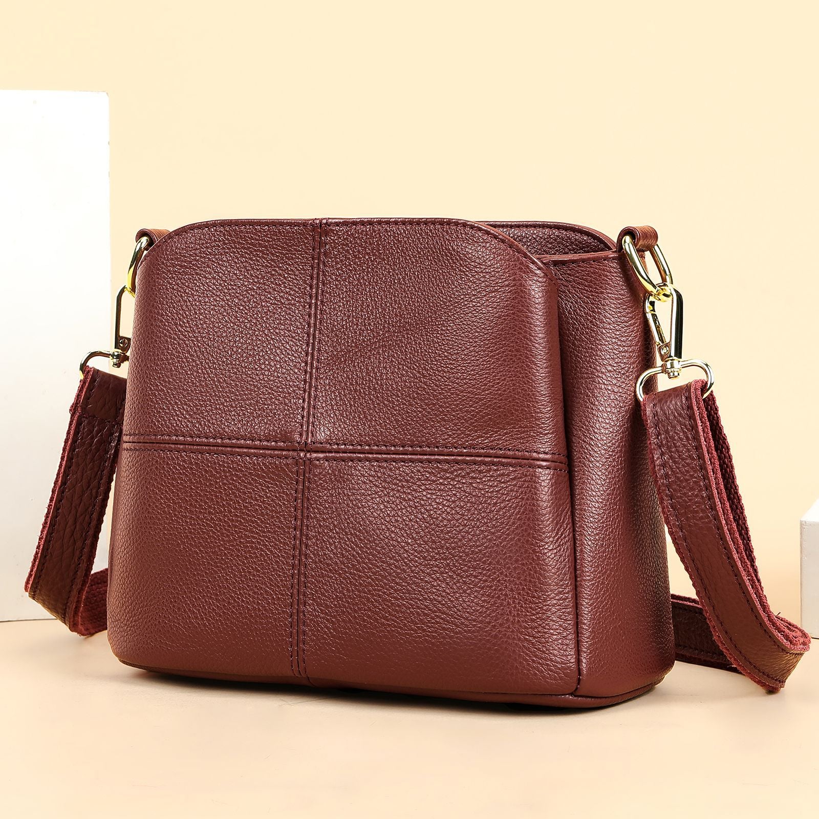 Multifunctional genuine leather handbag messenger bag for women, large capacity, high-grade first-layer cowhide versatile messenger bag for women