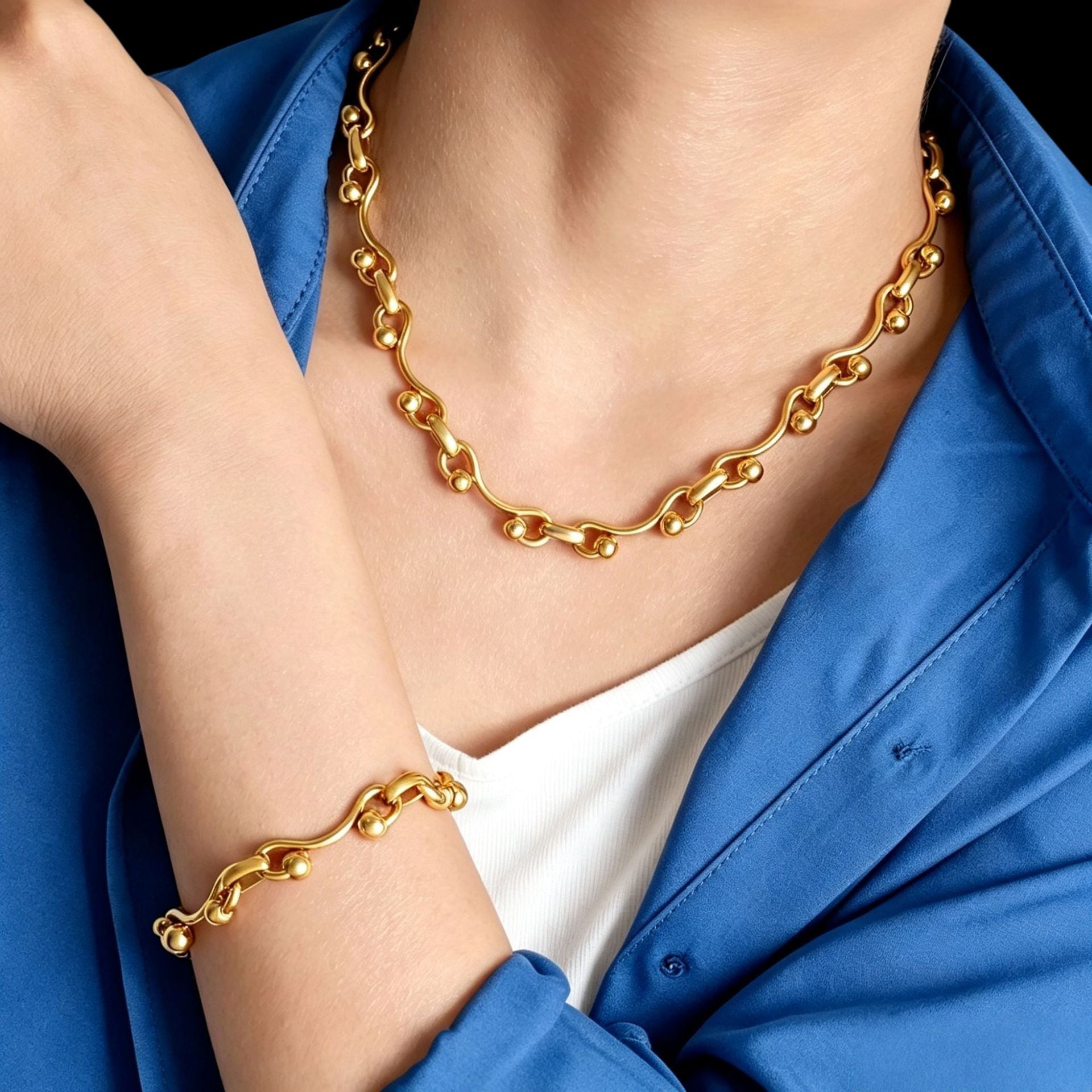 High-end stainless steel 18K handmade chain with interlocking M beads, made of gold-plated titanium steel, from European and American cross-border jewelry sets.
