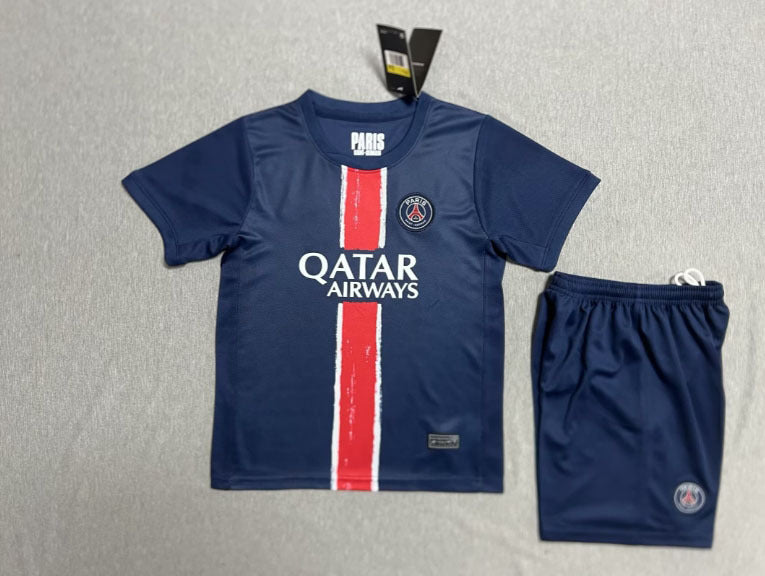 Football uniforms for children and adults Paris Chelsea Arsenal Liverpool Milan Dortmund Newcastle Riyadh jerseys