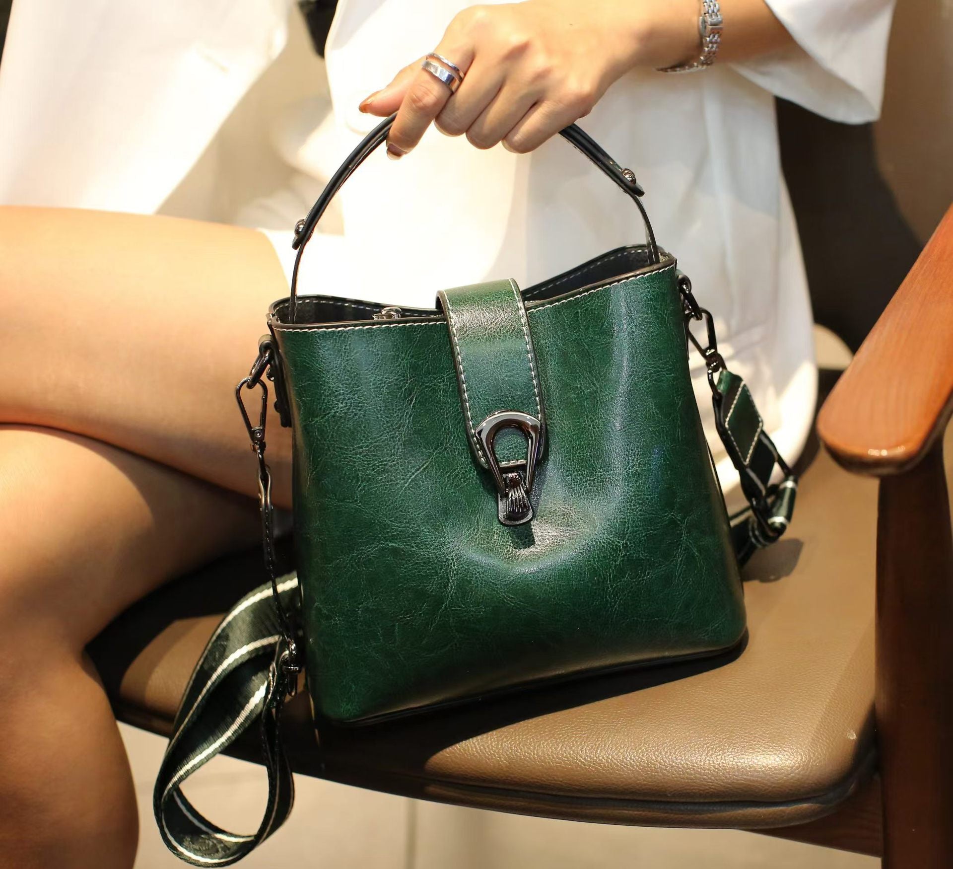 Foreign trade summer bag women 2024 new bucket bag genuine leather women's bag shoulder messenger bag women versatile handbag women