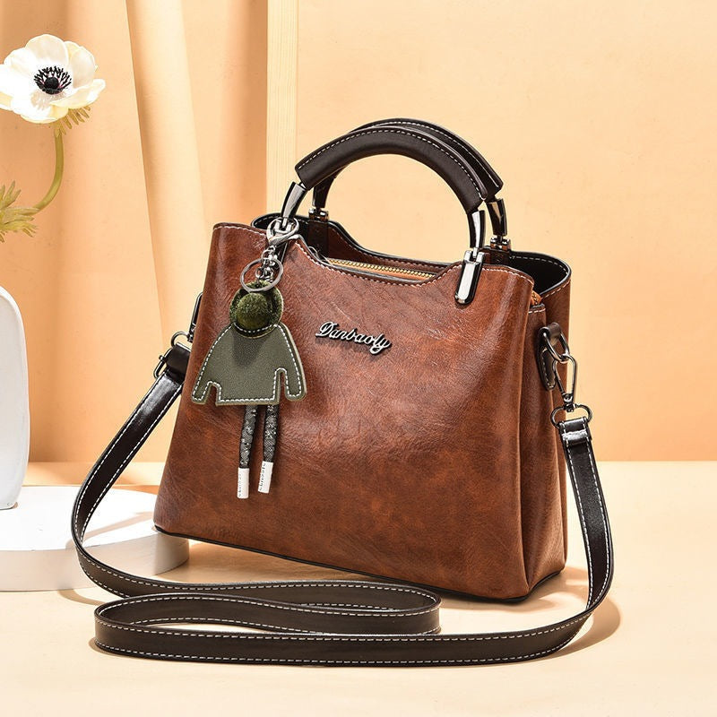 Handbag 2021 summer new single shoulder women's bag European and American retro versatile single shoulder messenger bag Internet celebrity fashion women's bag