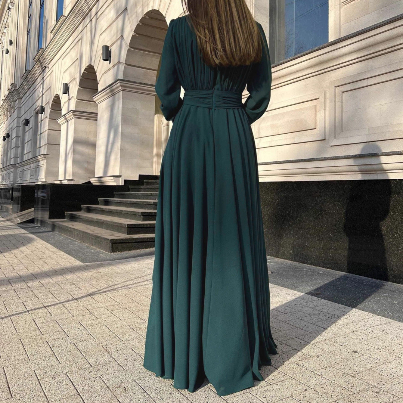 2025 New European and American Cross-Border Foreign Trade Dress, Sexy Deep V Long Sleeve Pleated Dress (eBay, Amazon)