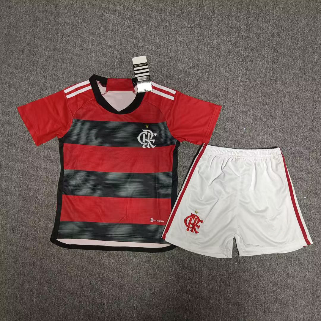 Football uniforms for children and adults Paris Chelsea Arsenal Liverpool Milan Dortmund Newcastle Riyadh jerseys