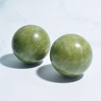 2 Pcs Natural Jade Stone Massage Ball Smooth Round Massager for Hand Foot Jade Massager Health Care Relax Body Massage Tools