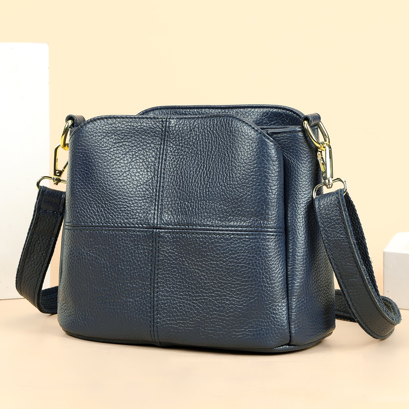Multifunctional genuine leather handbag messenger bag for women, large capacity, high-grade first-layer cowhide versatile messenger bag for women