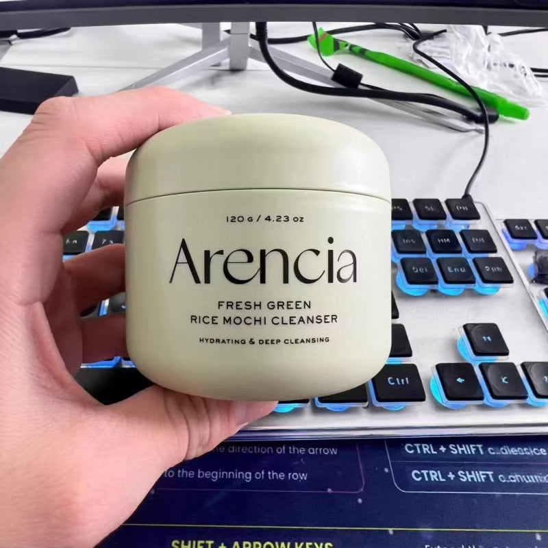 Arencia Green Rice Cake Facial Cleanser, made with plant extracts, deeply moisturizes, cleanses, and gently cares for your skin.