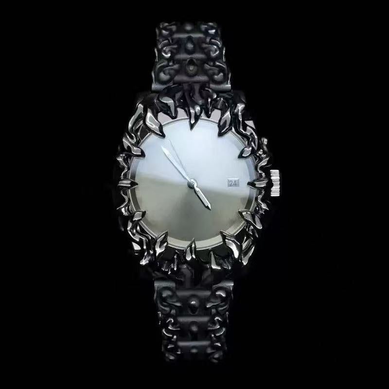 Claw-shaped watch, alabaster style, retro, Y2K, European and American style, unique, high-end, Instagram-worthy, niche watch.