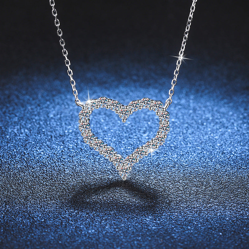T-brand clavicle chain necklace, S925 sterling silver plated with Pt950 moissanite, heart-shaped moissanite pendant, factory direct sales.
