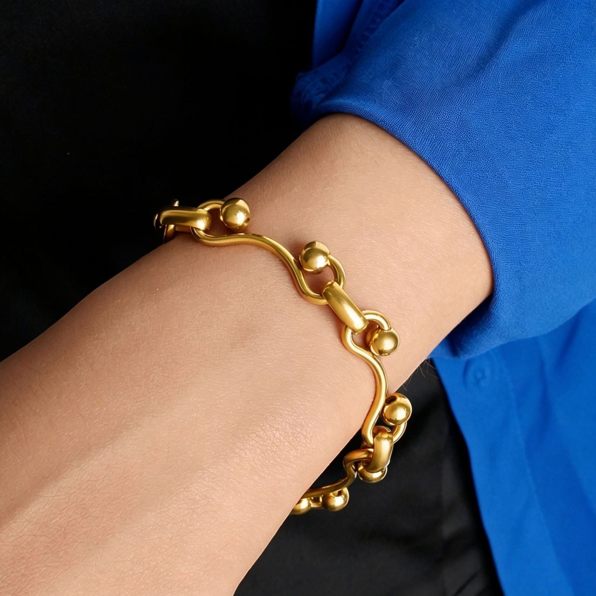 High-end stainless steel 18K handmade chain with interlocking M beads, made of gold-plated titanium steel, from European and American cross-border jewelry sets.