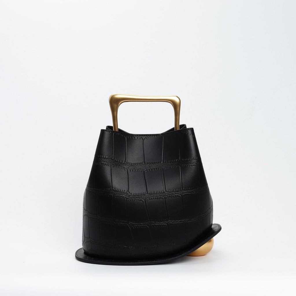 New genuine leather plain weave handbag imported cowhide commuter basket bucket bag wooden handbag messenger bag for women