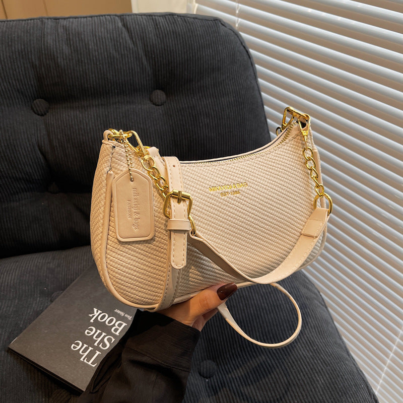 Niche design bag women 2025 spring new style trend personality stylish cross-border messenger bag fashion shoulder bag women