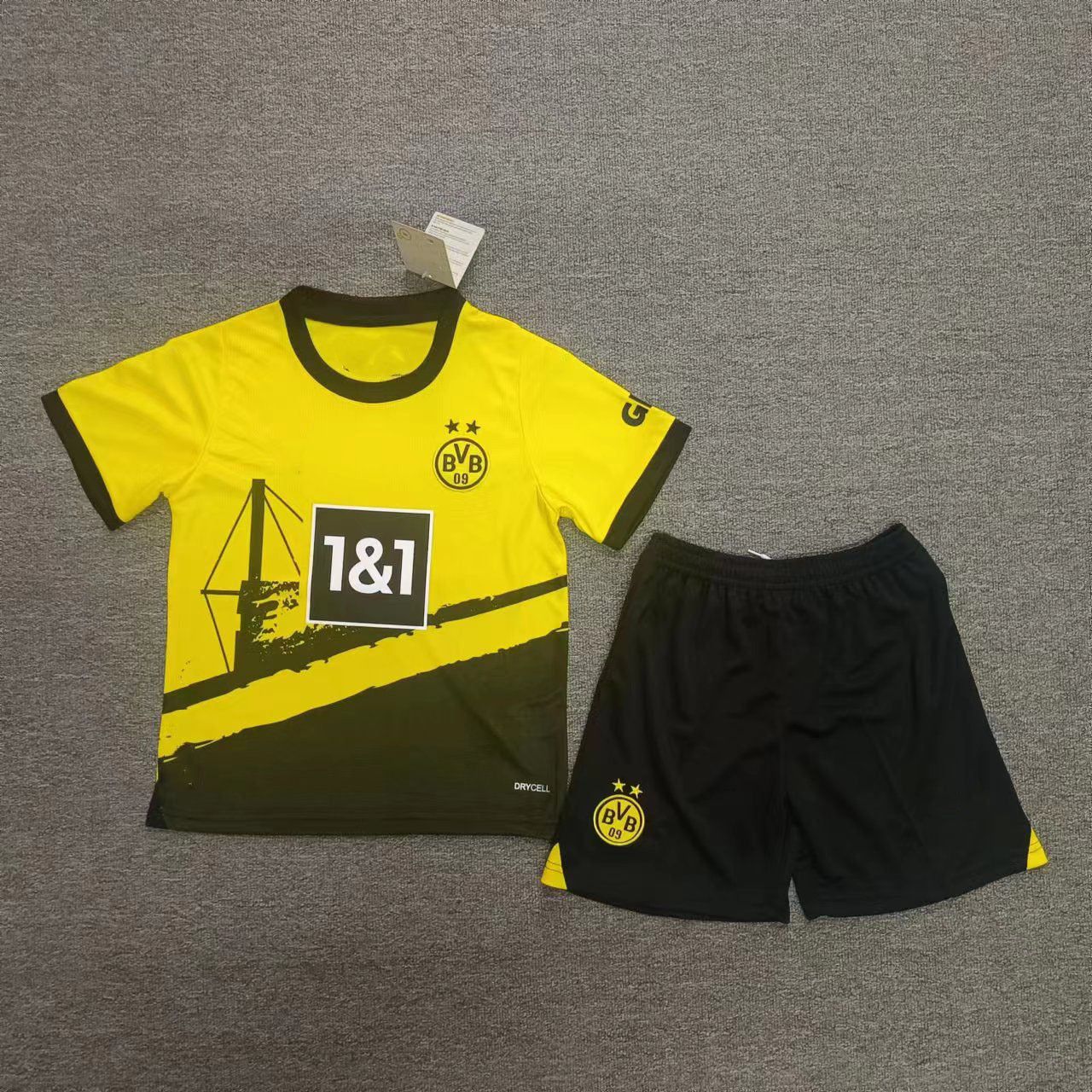 Football uniforms for children and adults Paris Chelsea Arsenal Liverpool Milan Dortmund Newcastle Riyadh jerseys