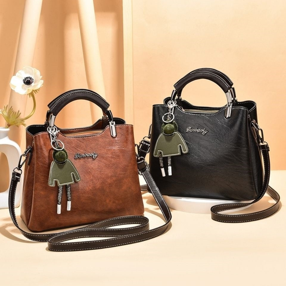 Handbag 2021 summer new single shoulder women's bag European and American retro versatile single shoulder messenger bag Internet celebrity fashion women's bag