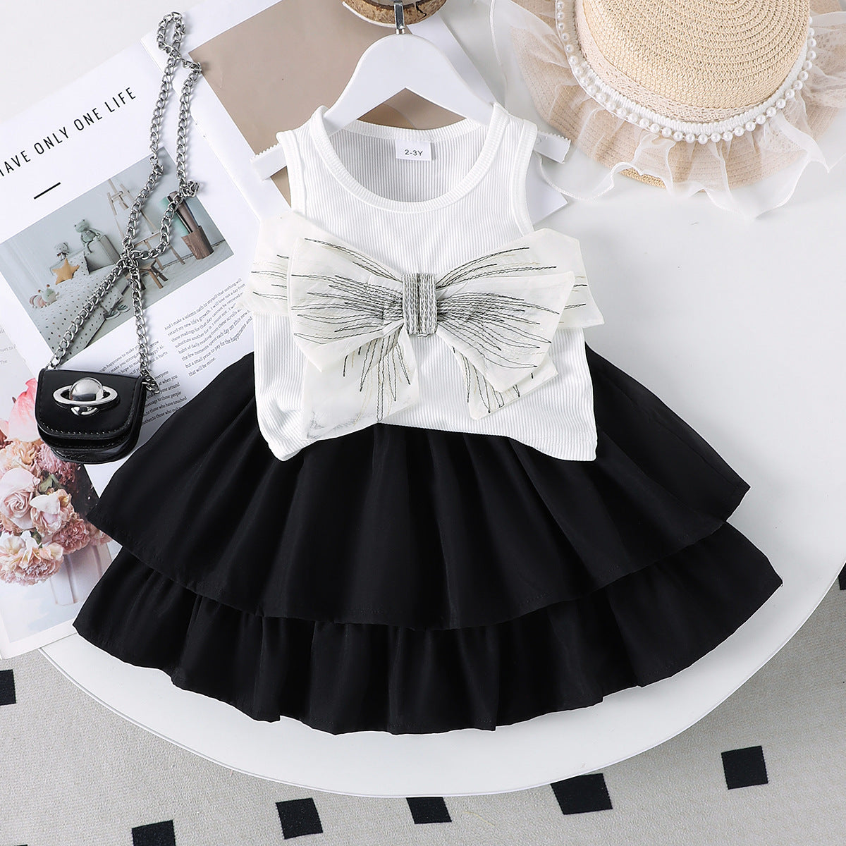 Foreign trade cross-border European and American summer cute girl suits small and medium children's bow decorated sleeveless tops and tutu skirts