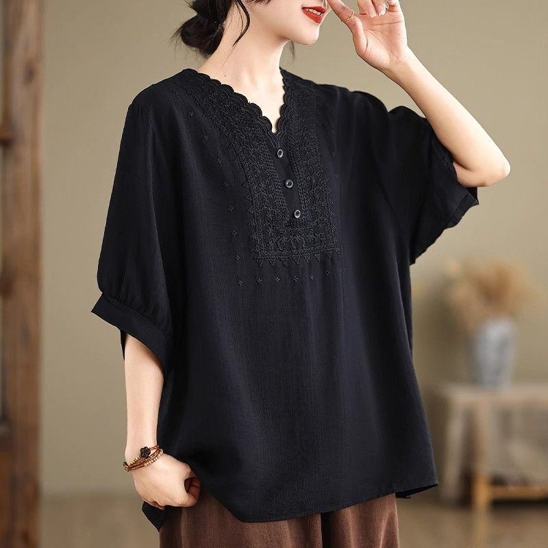 Plus-size women's cotton and linen T-shirt, high-end retro loose three-quarter sleeve top, new style for mothers.