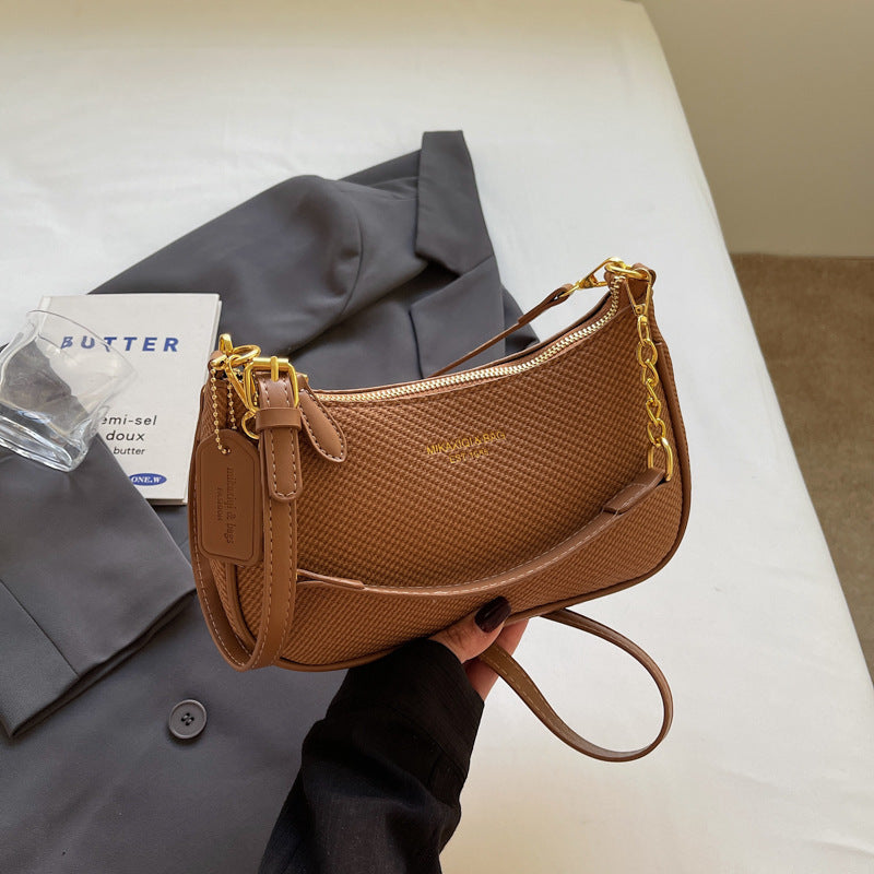 Niche design bag women 2025 spring new style trend personality stylish cross-border messenger bag fashion shoulder bag women