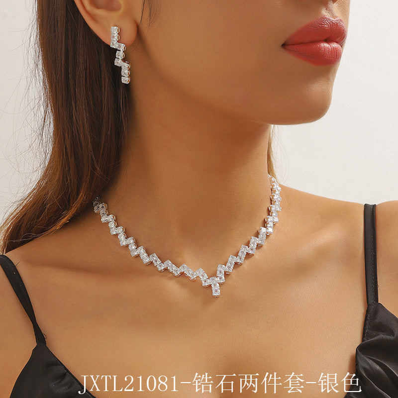 Cross-border supply European and American luxury exquisite bride wedding jewelry crystal zircon collarbone necklace earrings two-piece set