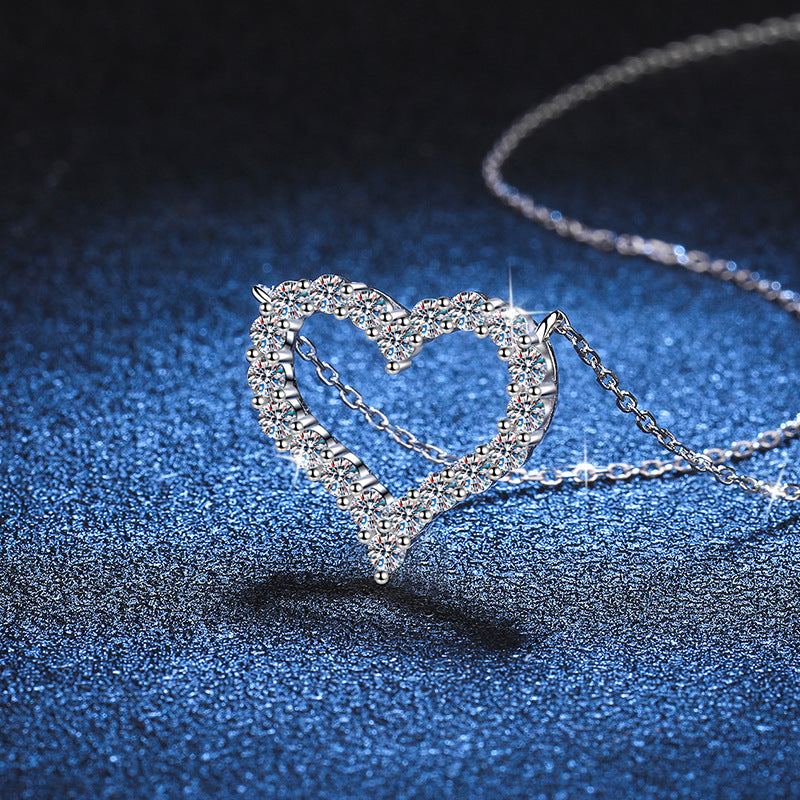 T-brand clavicle chain necklace, S925 sterling silver plated with Pt950 moissanite, heart-shaped moissanite pendant, factory direct sales.
