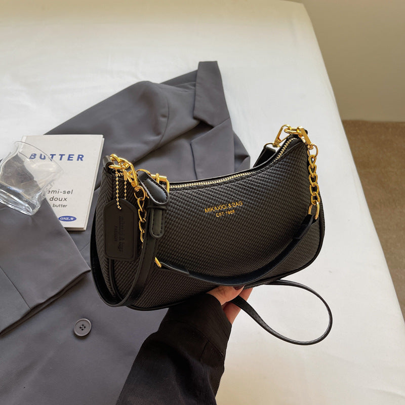 Niche design bag women 2025 spring new style trend personality stylish cross-border messenger bag fashion shoulder bag women