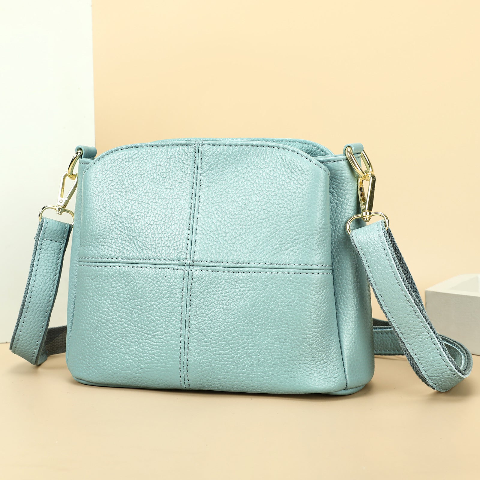 Multifunctional genuine leather handbag messenger bag for women, large capacity, high-grade first-layer cowhide versatile messenger bag for women
