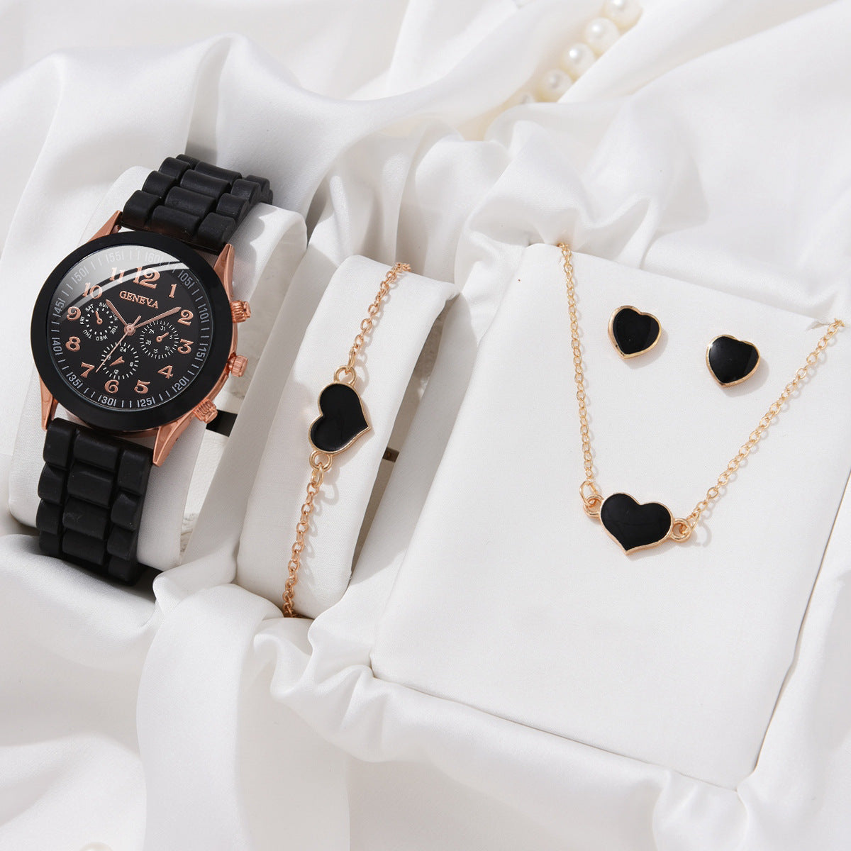 Women's White Heart-Design Quartz Watch - Silicone Strap