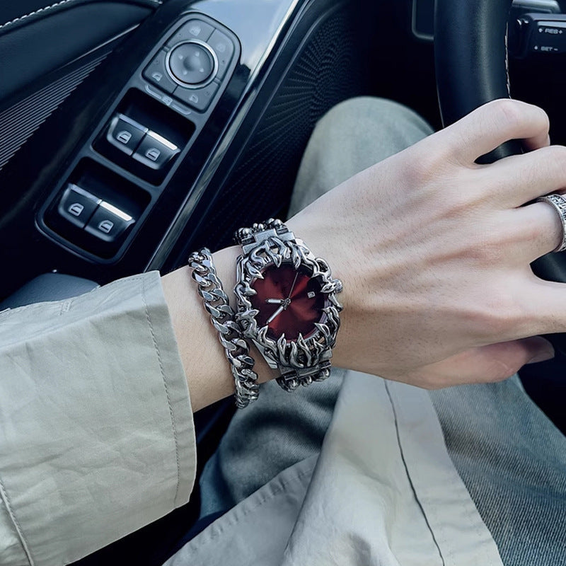 Claw-shaped watch, alabaster style, retro, Y2K, European and American style, unique, high-end, Instagram-worthy, niche watch.