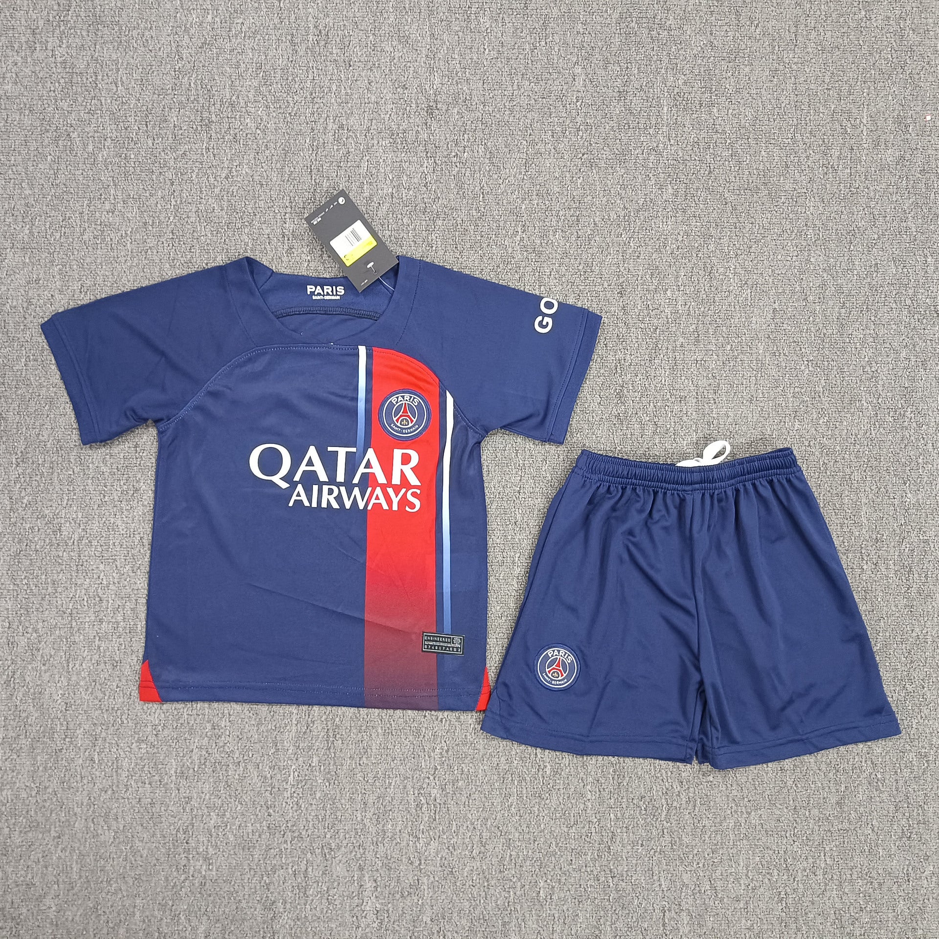 Football uniforms for children and adults Paris Chelsea Arsenal Liverpool Milan Dortmund Newcastle Riyadh jerseys