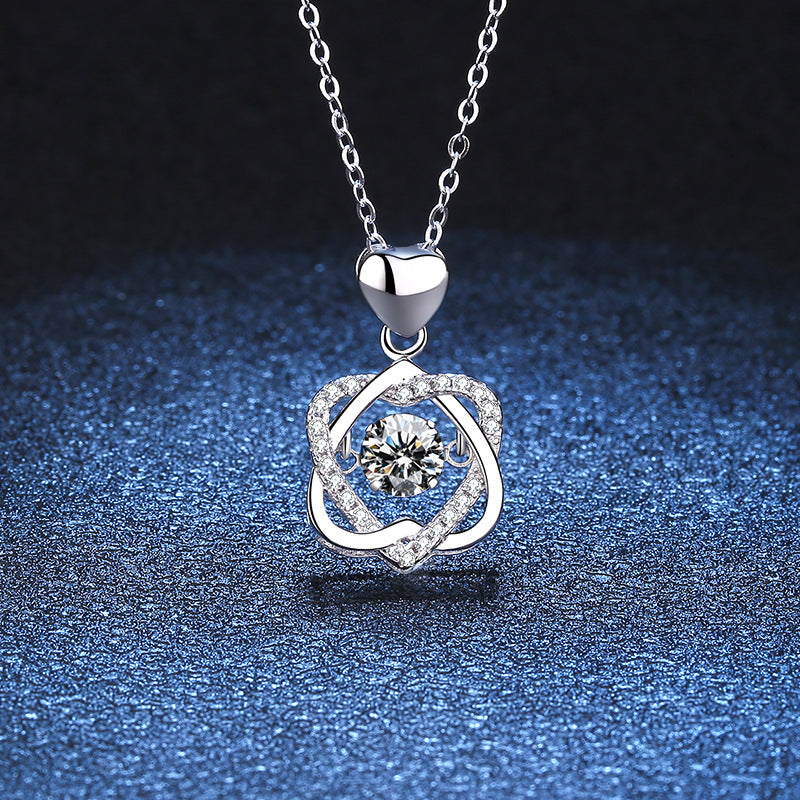S925 sterling silver pendant Valentine's Day necklace, beating heart clavicle chain, 520 necklace for women, 50-point moissanite necklace.
