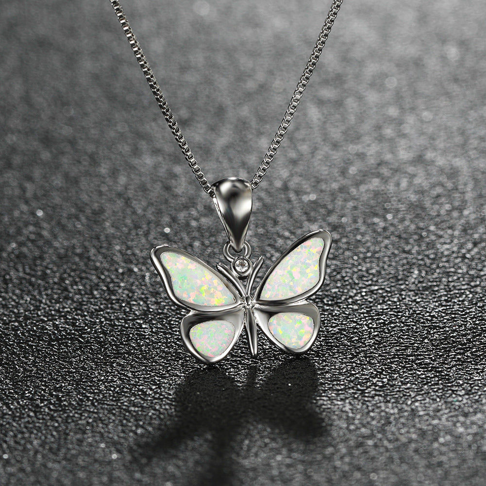 Net red popular Korean version of the trinkets platinum opal butterfly necklace ladies pendant Mori personality wild collarbone chain