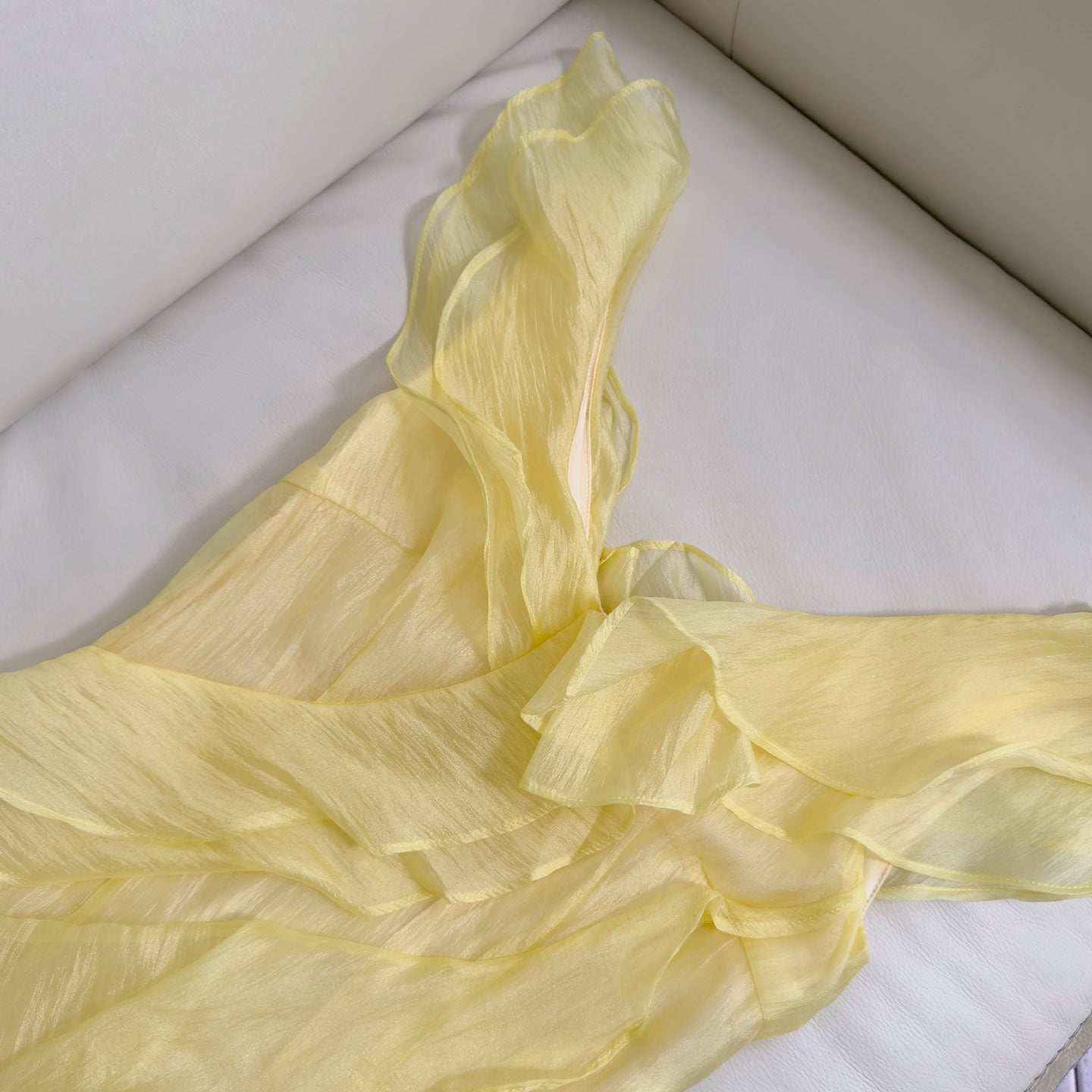 French-style sexy V-neck dress with irregular cake skirt, ruffled hem, long vacation dress 69777