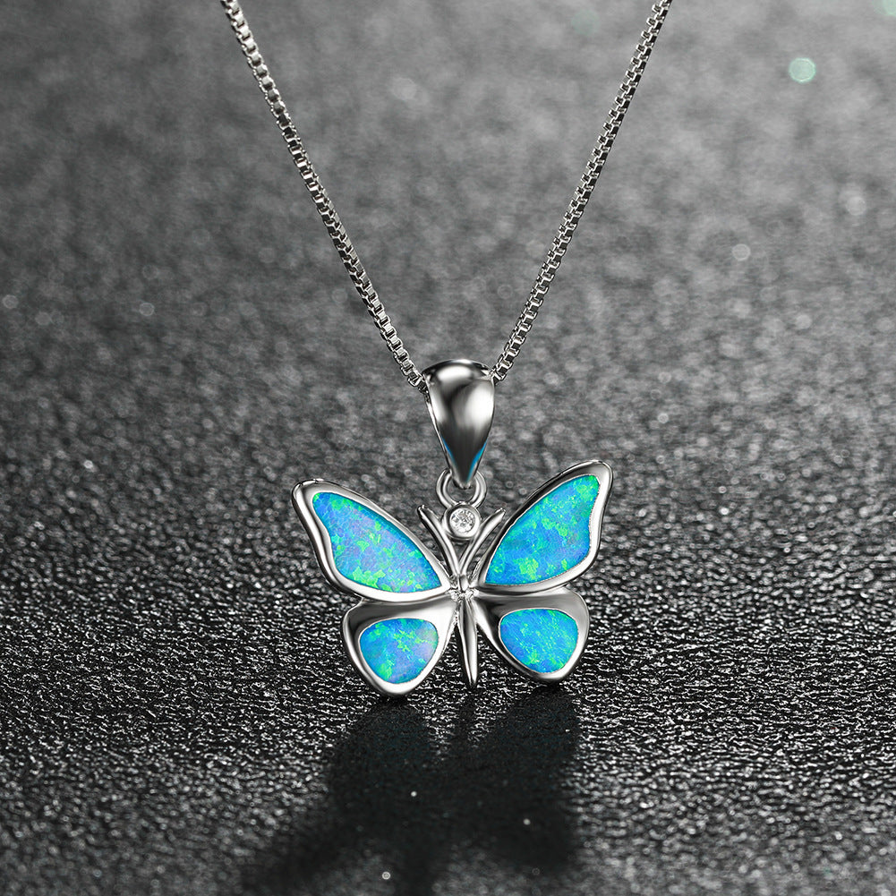 Net red popular Korean version of the trinkets platinum opal butterfly necklace ladies pendant Mori personality wild collarbone chain