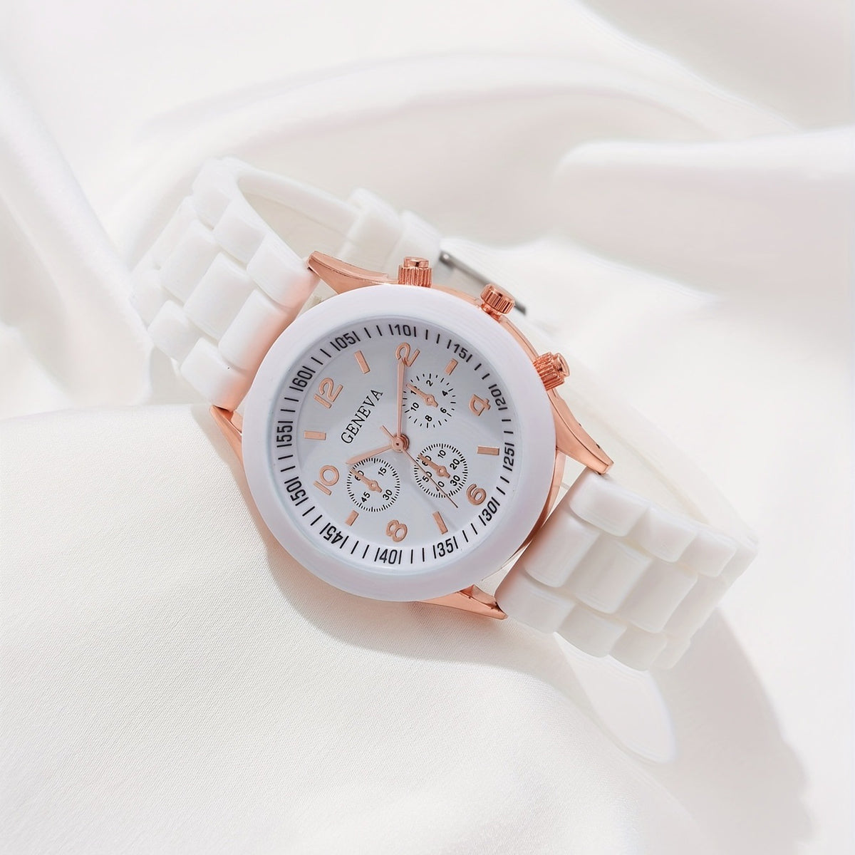 Women's White Heart-Design Quartz Watch - Silicone Strap