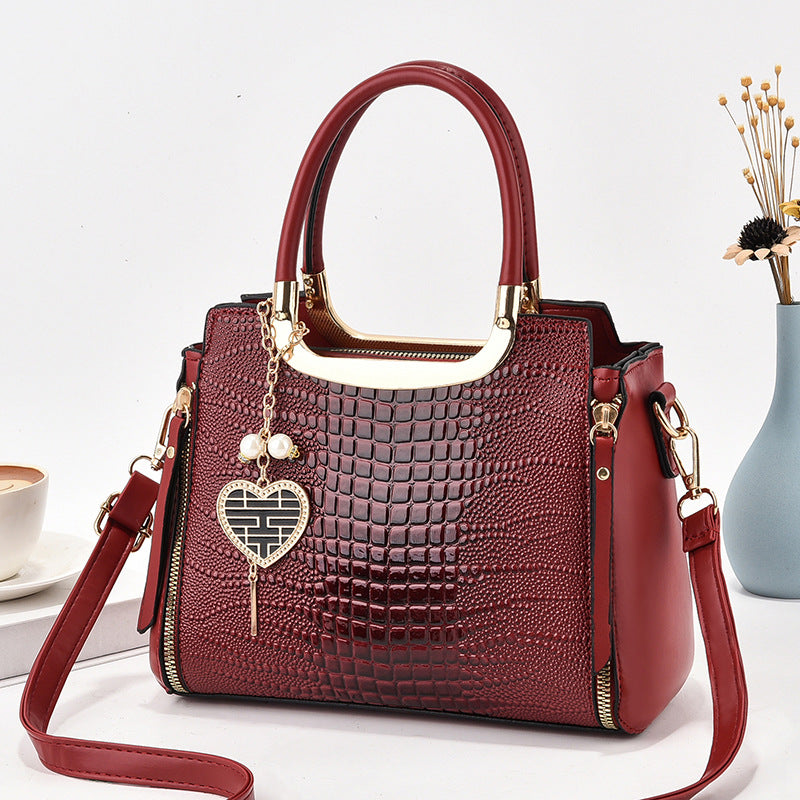 High-end large bag for women, new summer style, stylish ladies handbag, versatile shoulder messenger bag, middle-aged women's bag