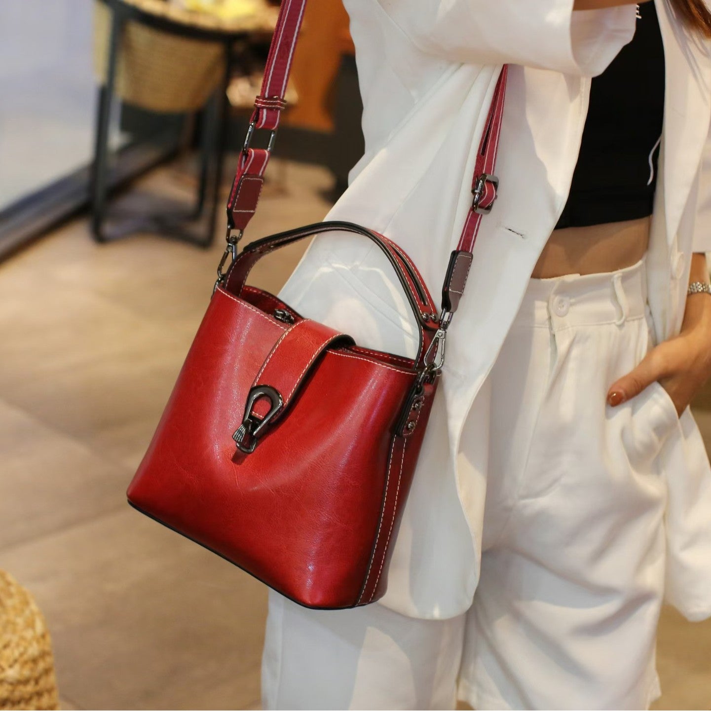 Foreign trade summer bag women 2024 new bucket bag genuine leather women's bag shoulder messenger bag women versatile handbag women