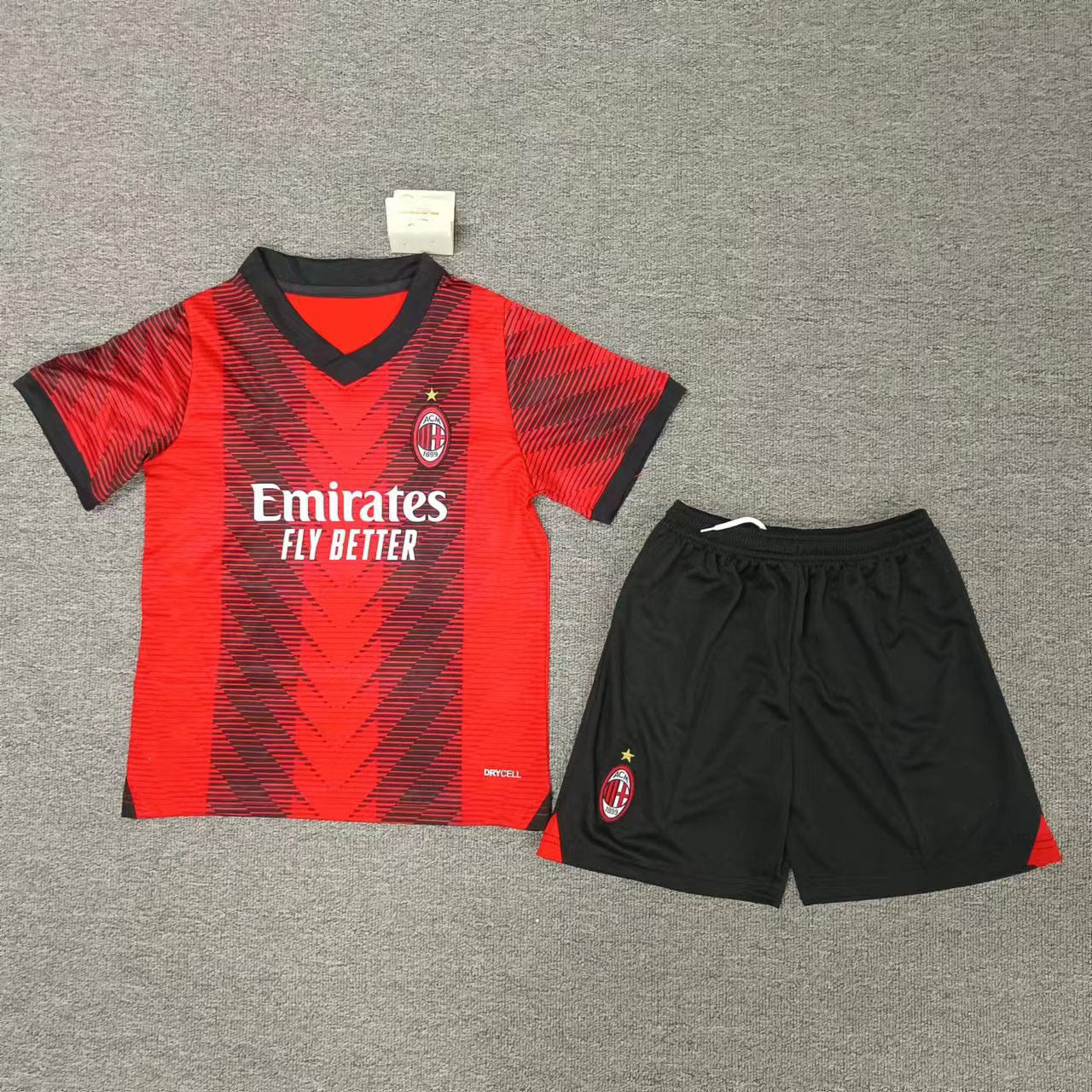 Football uniforms for children and adults Paris Chelsea Arsenal Liverpool Milan Dortmund Newcastle Riyadh jerseys