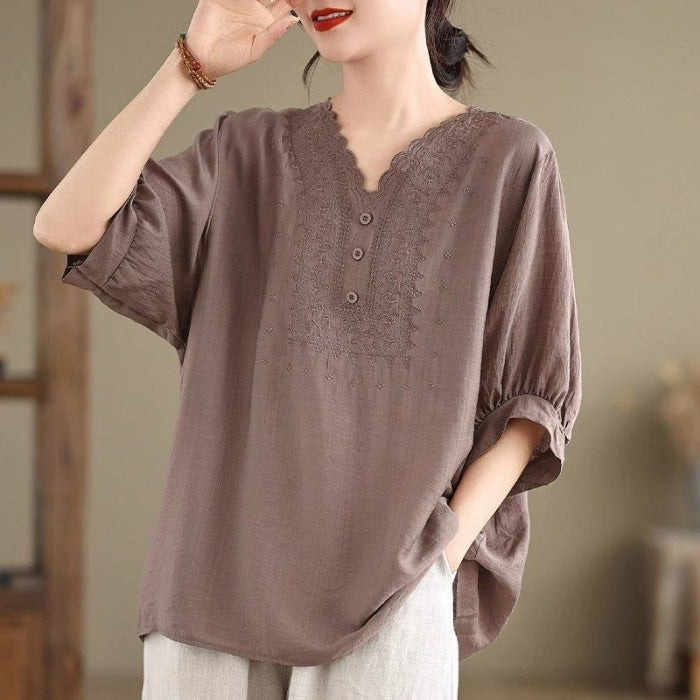 Plus-size women's cotton and linen T-shirt, high-end retro loose three-quarter sleeve top, new style for mothers.