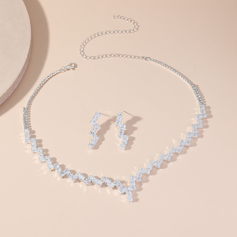 Cross-border supply European and American luxury exquisite bride wedding jewelry crystal zircon collarbone necklace earrings two-piece set