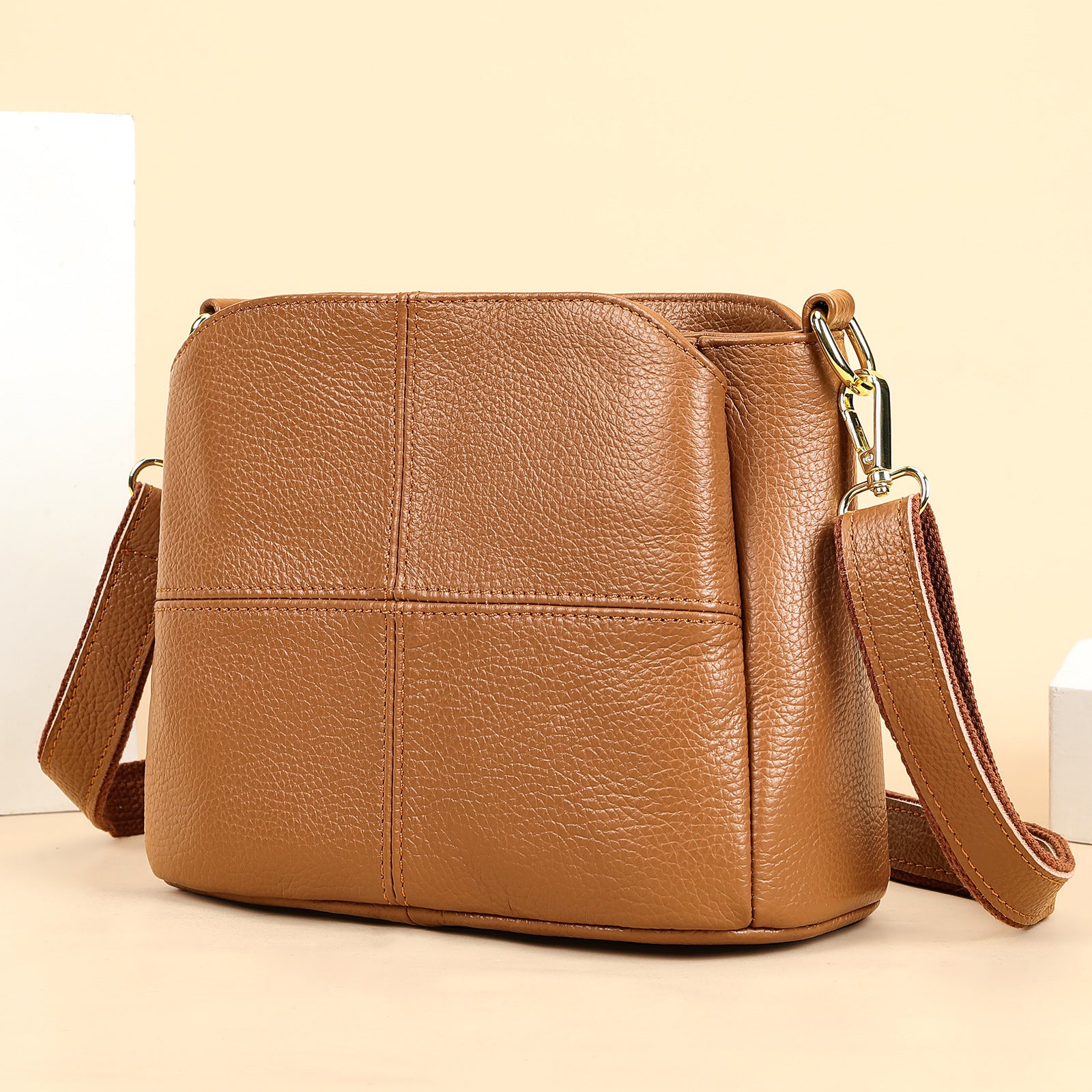 Multifunctional genuine leather handbag messenger bag for women, large capacity, high-grade first-layer cowhide versatile messenger bag for women